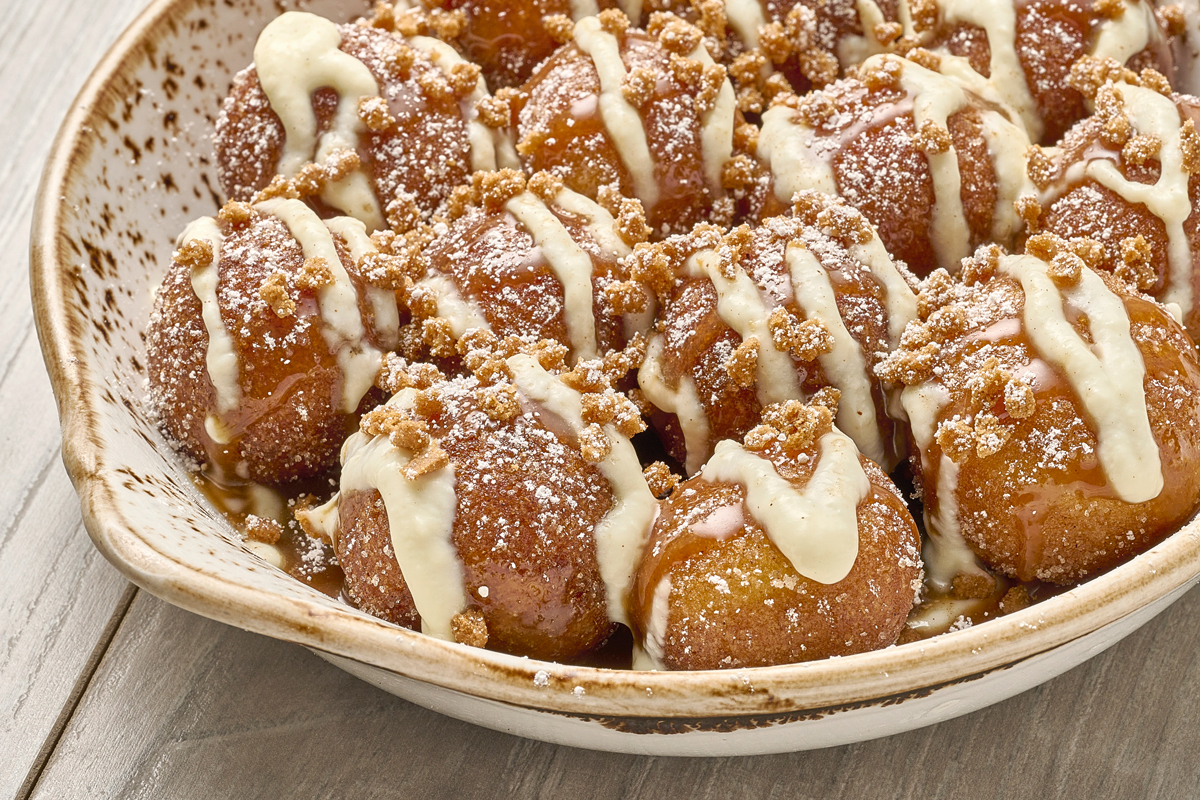 SaltedCaramelHoleyDonuts 247371 OLO
